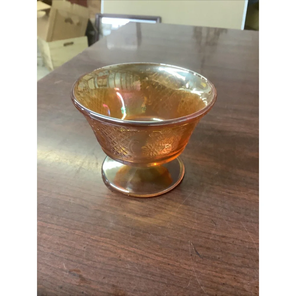 (1) Vintage Marigold/ CARNIVAL GLASS Sherbet Dessert Bowl in Normandie pattern